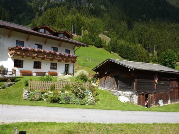 Brixnerhof Sommer Ansicht