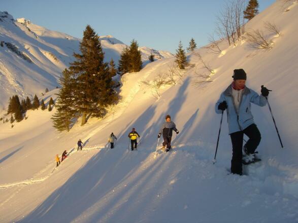 Abendtour mit Schneeschuhen