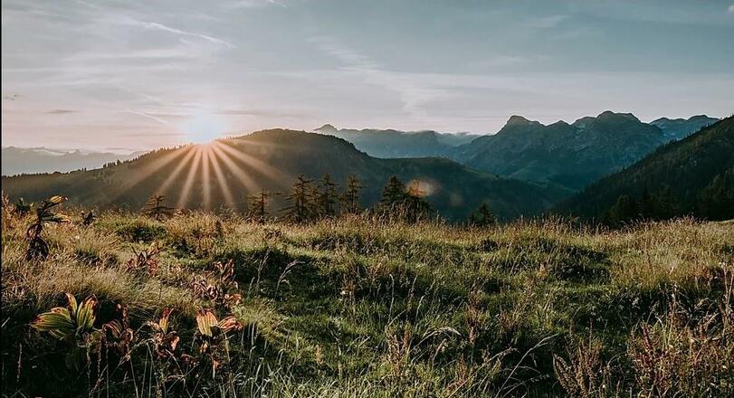 Sonnenaufgang in den Bergen