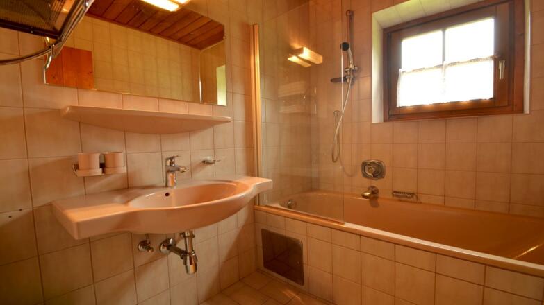 TOP 2 Badezimmer