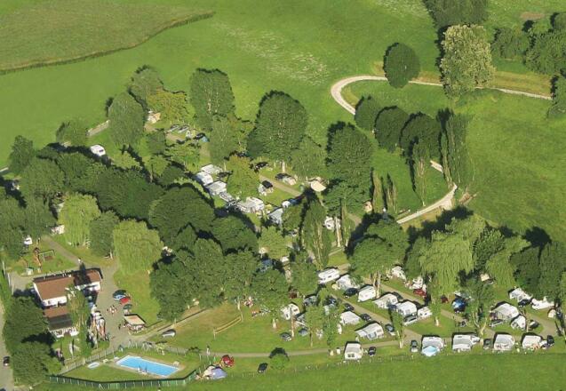 Schloss - Camping Aschach in Volders, Tirol