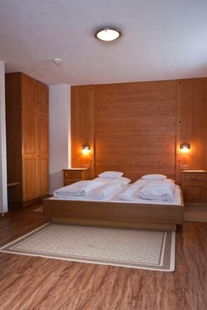 hotel_bergheim_doppelzimmer_2010_danielzangerl_web