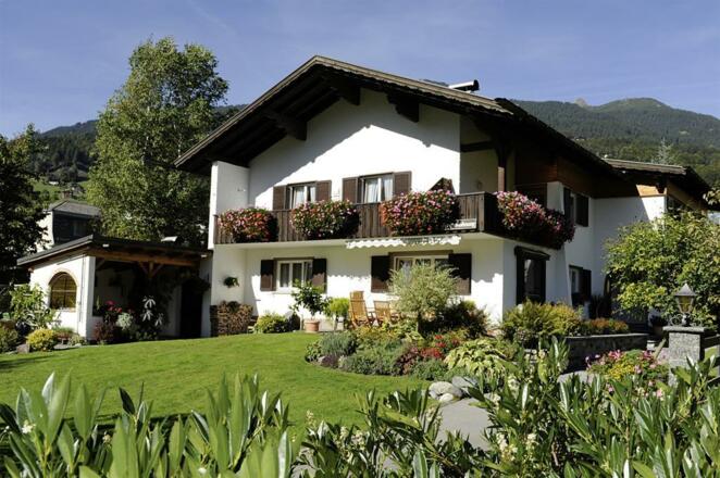 Hausansicht - Sommer 3