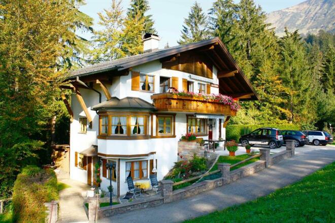 Haus im Sommer