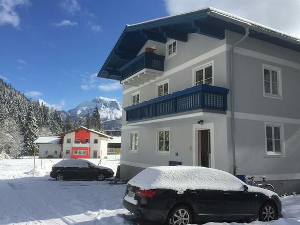 Haus Weymann im Winter