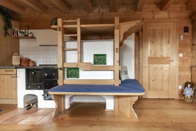 &quot;Kuschbank&quot;