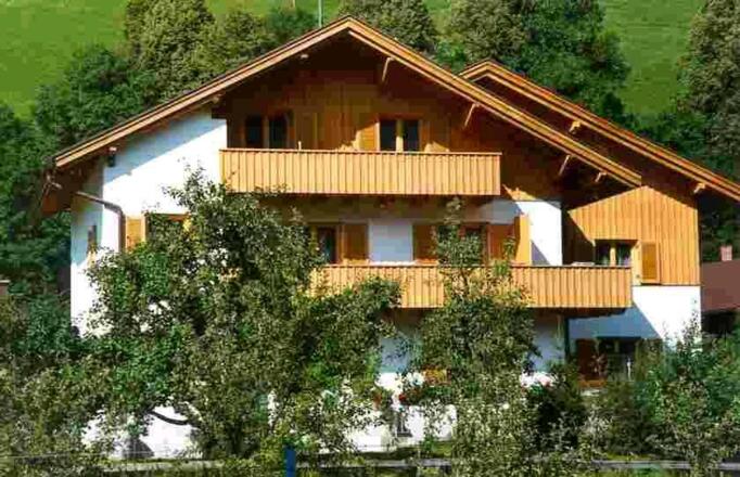 Hausansicht - Sommer