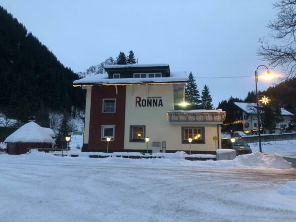 5FB2C29B-FD88-4AD7-8D46-EFC724D784DB