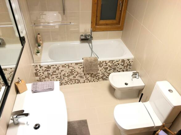 16517331-eef6-475d-b60d-a0eac89a8934