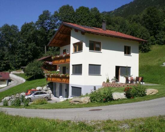 Hausansicht, Sommer