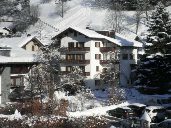 Hausansicht, Winter
