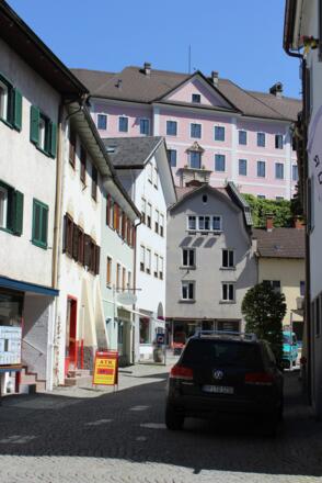 Blick auf das Schloss von der Kirchgasse