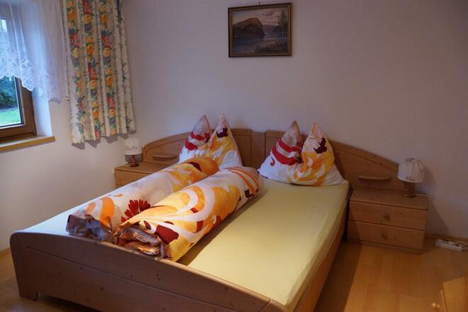 Schlafzimmer in der Ferienwohnung Parterre