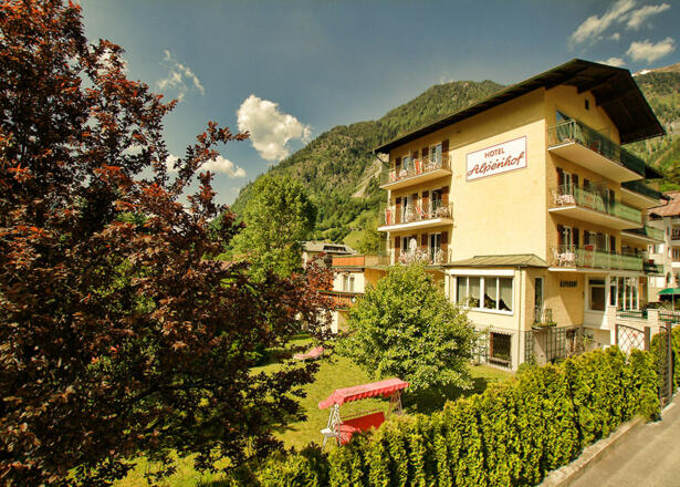 Hotel Alpenhof