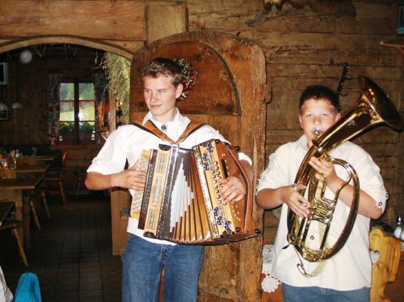 Ein Genuß - Einkehrschwung in der Tulfer-Hütte!