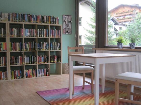 Bücherei Neustift 2