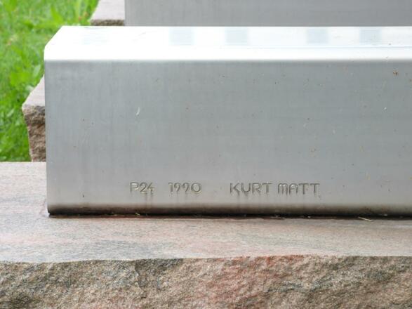 Gravierung an der Unterseite