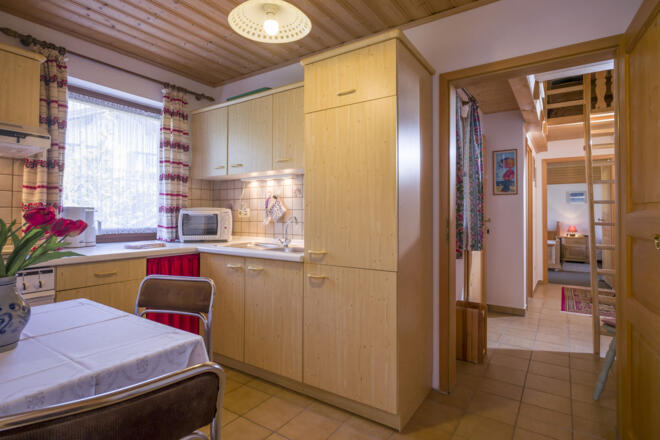 Die Küche in der Ferienwohnug im Obergeschoss