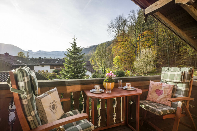 Balkon mit Sitzgelegenheit