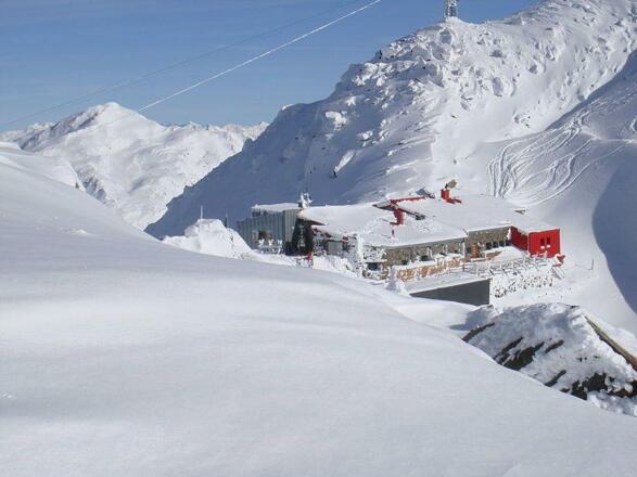 Glungezerhütte Winteransicht