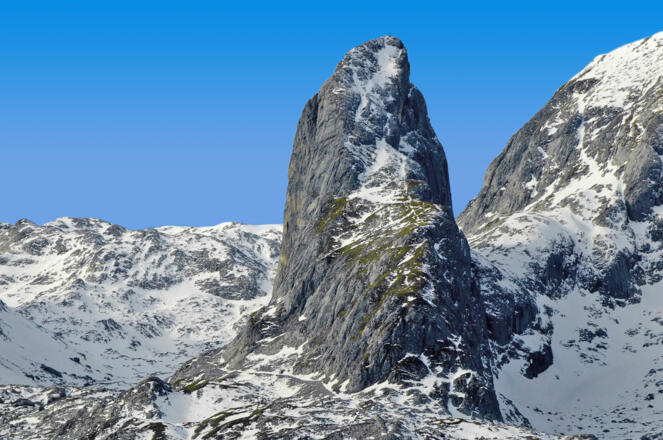 Torwächter des Hochkönigs: die Torsäule (Ostseite) vom Höllental in Bischofshofen aus gesehen