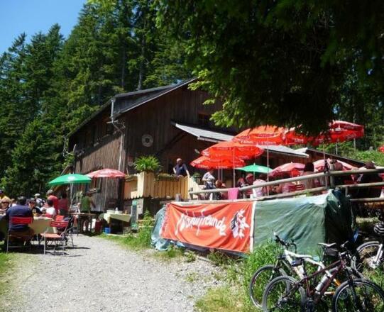 Naturfreunde-Hütte: Bregenzer Hütte, Schwarzenberg