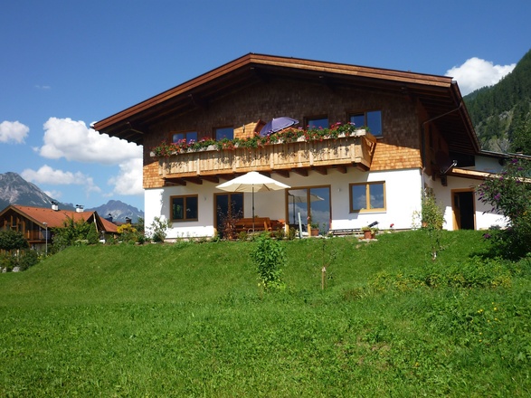 Casa Genoveva Elmen