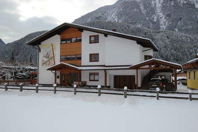 Hausansicht Winter