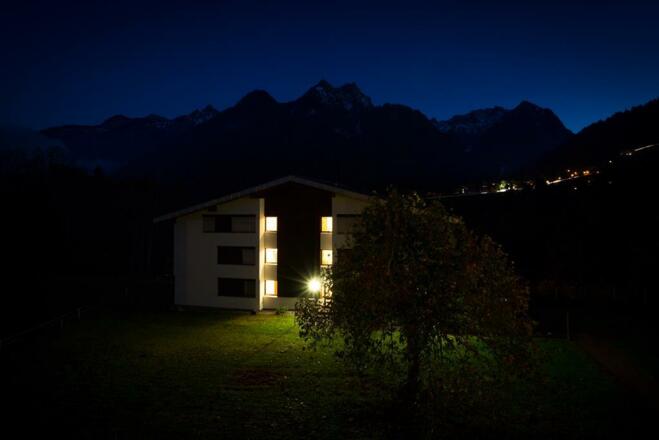 Matin 20, ROSA bei Nacht