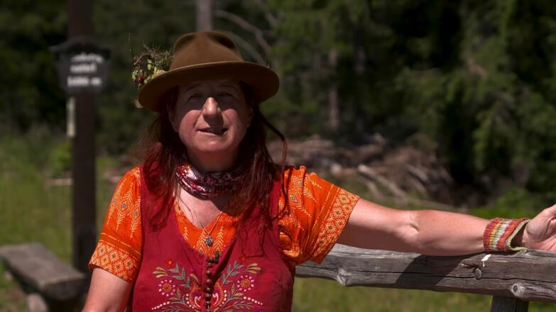 Die Sage „Die Petrusschlüssel im Montafoner Wappen“ erzählt von Hertha Glück auf Hochdeutsch ...