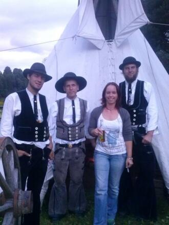 Auf der Walz - Übernachtung in unserem Tipi