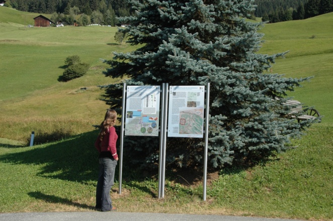 Infotafel am Tschuga Moors