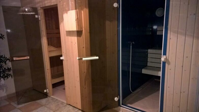 Sauna u. Dampfbad