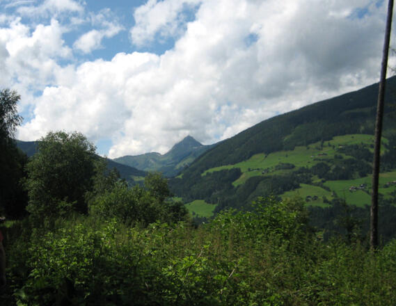 Blick ins Mühlbachtal mit dem Gr. Rettenstein im Hintergrund