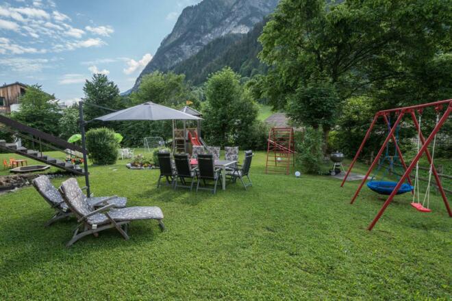 Fam-Deutsch-13_Easy-Resize.com