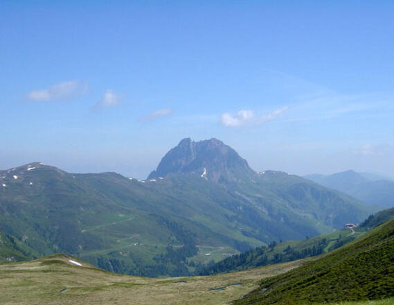 Ausblick zum Gr. Rettenstein (2.362 m) im Wildkogelgebiet