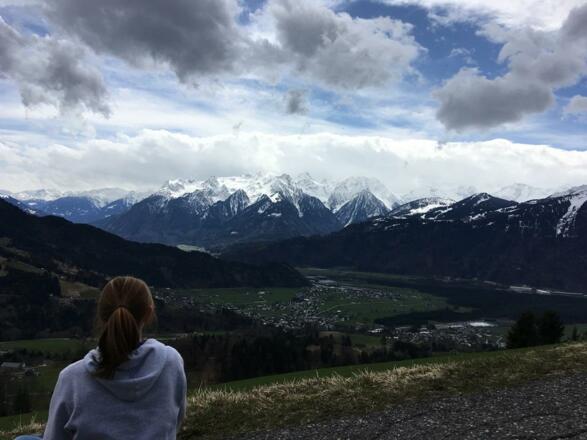 Dasitzen während Wanderung