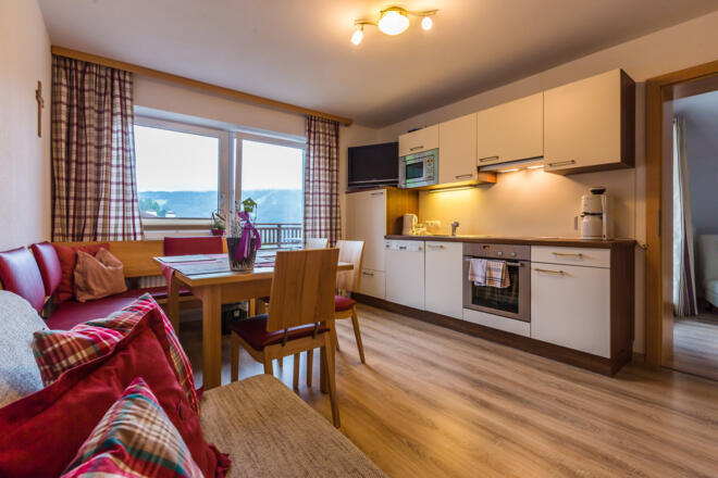 Komplett und vollständig eingerichtet