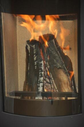 brennender Kamin