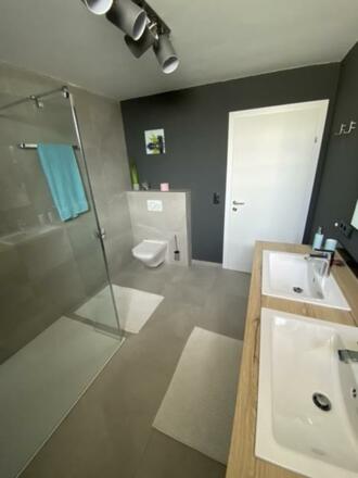 1821B2F1-B628-4B55-98A6-0AD913D3B028