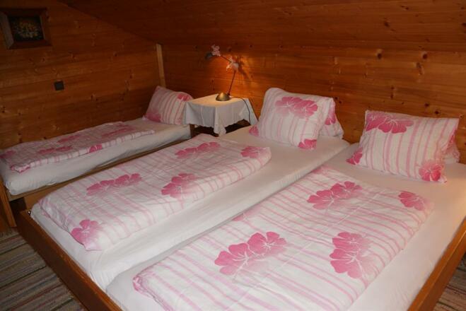 Haus Marianne, Dreibettzimmer