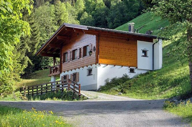 2_Ferienhaus_Alpenstern _Sommeransicht_800x530