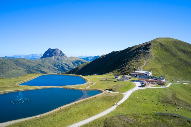 Wildkogel mit Gipfel und Gr. Rettenstein im Hintergrund