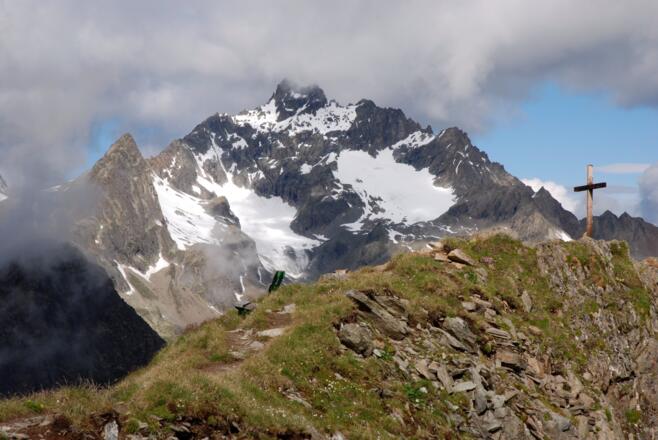 Blick von Gahwinden zur Verpeilspitze im Kaunergrat