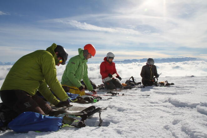 Schneeschuhe Ski Schlittel SNOOC transformation
