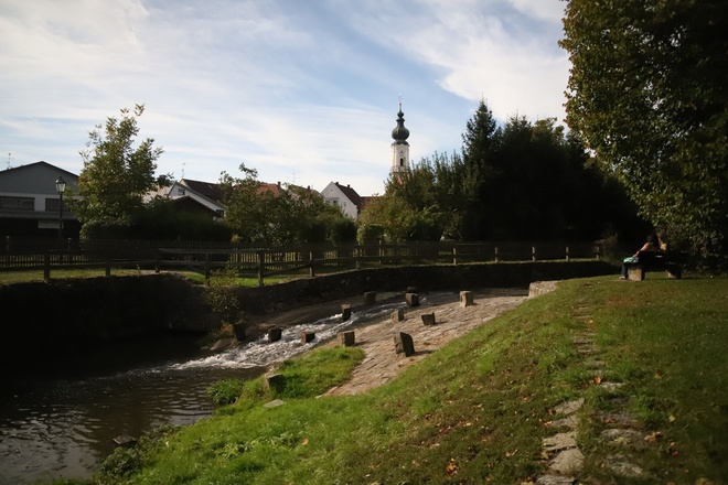 Blick auf die Kirche in Rotthalmünster