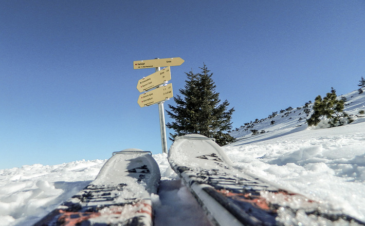 Wegweiser im Lattengebirge