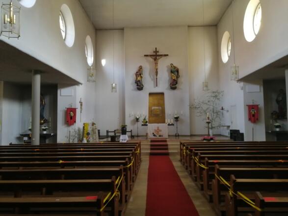 Poppenhausen - im Innern der Pfarrkirche St. Jakobus der Ältere