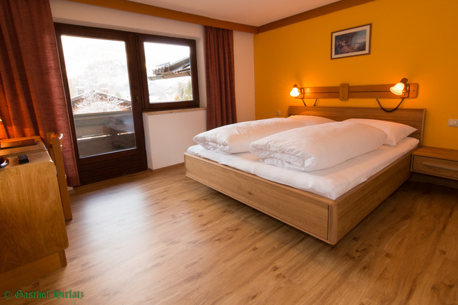 Gasthof Hirlatz, Juniorsuite, Schlafbereich