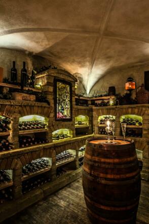 AdlerHotelPalmaWeinkellerGewölbe